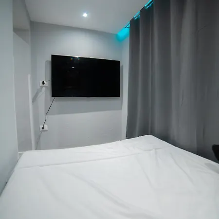 Luxury Square 21 * Τίρανα